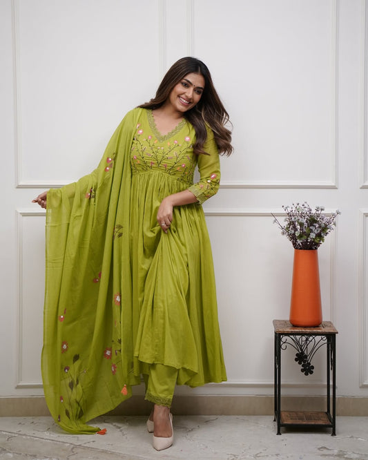 Jaipur Kurta Fantastic embroidered kurta pant set(mehndi color)