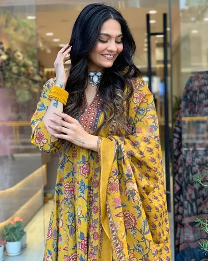 Jaipur Kurta Yellow Cotton Printed Kurta and Pant With Cotton Mulmul Dupatta For Women