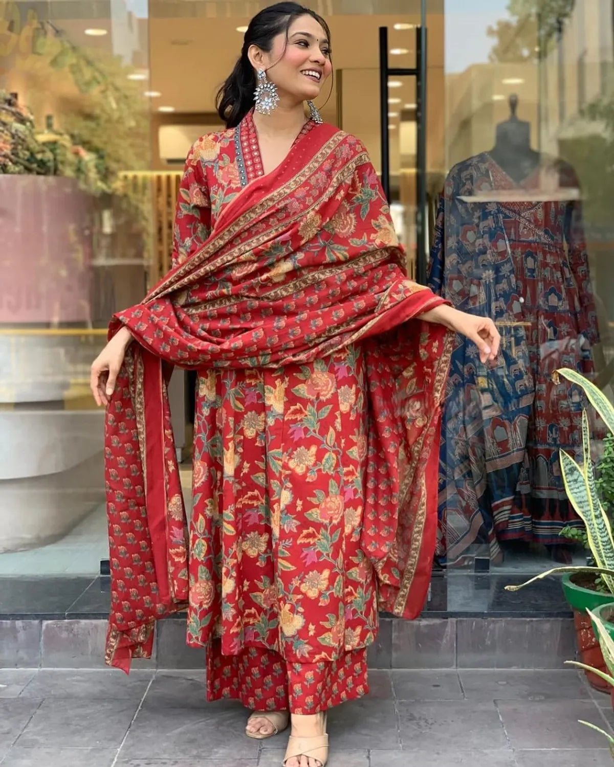Jaipur Kurta Red Cotton Printed Kurta and Pant With Cotton Mulmul Dupatta For Women