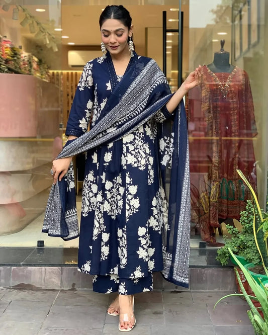 Jaipur Kurta Blue Cotton Printed Kurta And Pant With Mulmul Dupatta For Women