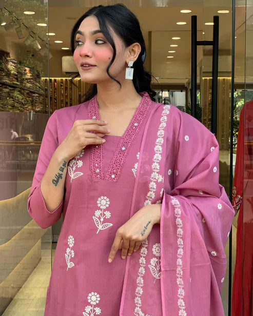 Jaipur Kurta Pink Beautiful Pure Cotton Kurta Pant Suit With Dupatta